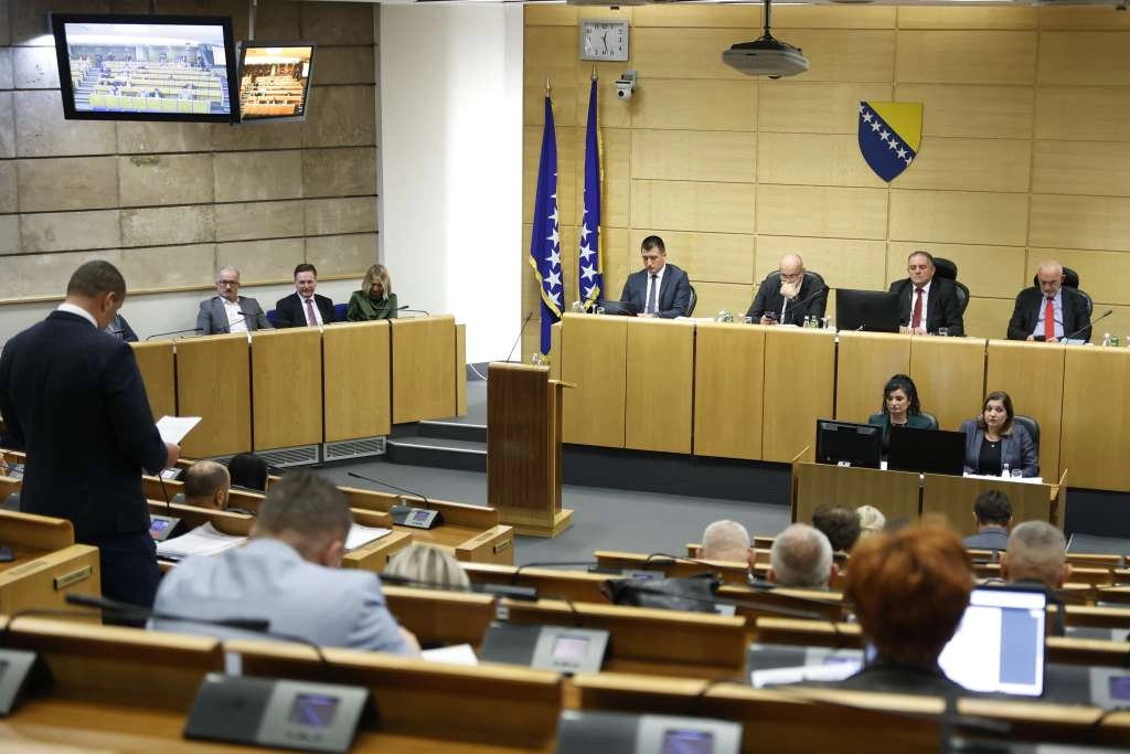 Dom naroda Parlamenta Federacije BiH o izmjenama Zakona o bankama